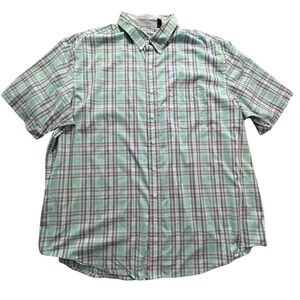 Izod Men’s 3XLT Non-Iron Stretch Short-Sleeve Plaid Button-Down Shirt in Blue